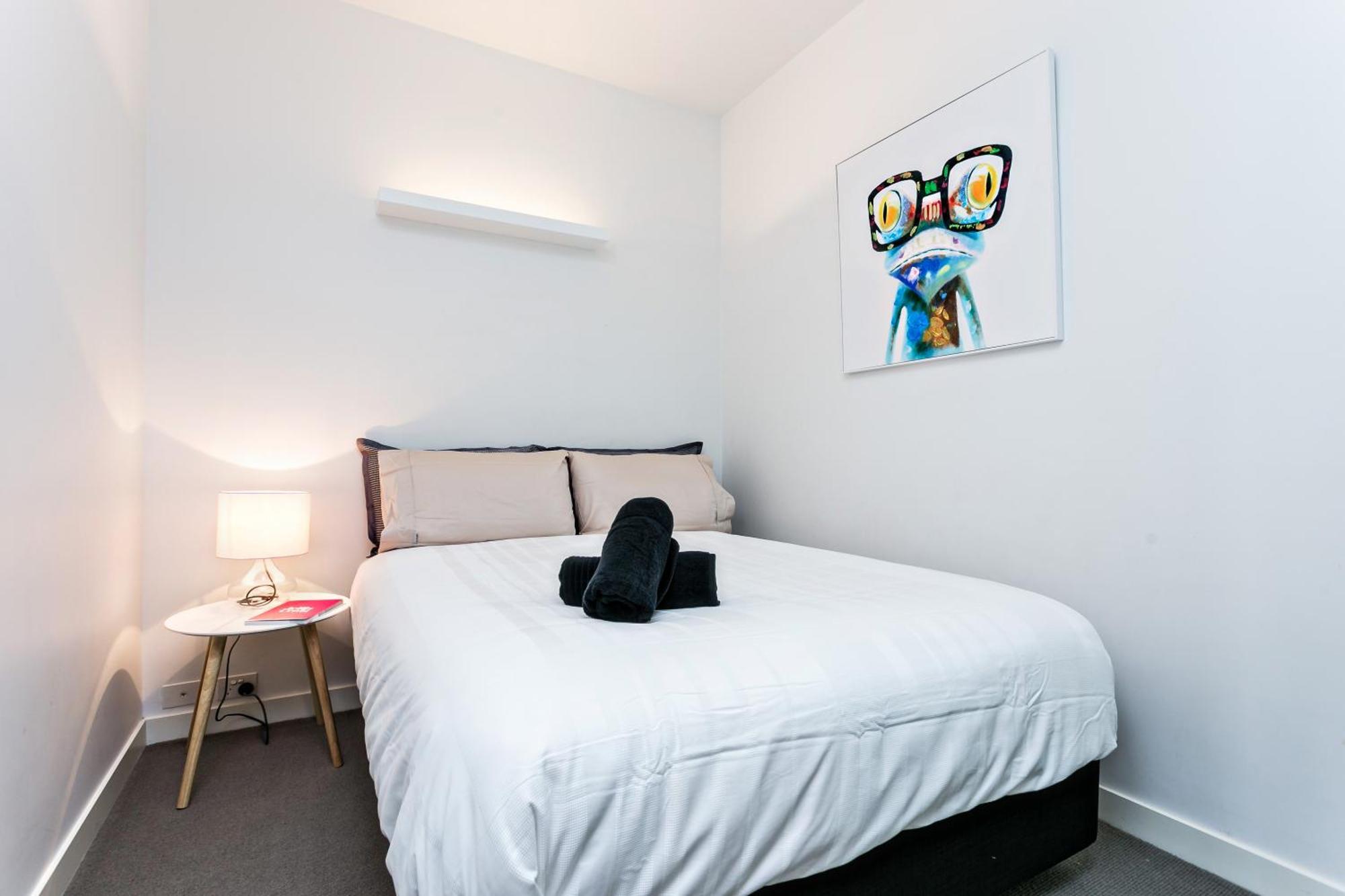 Complete Host Leopold Apartments Melbourne Phòng bức ảnh