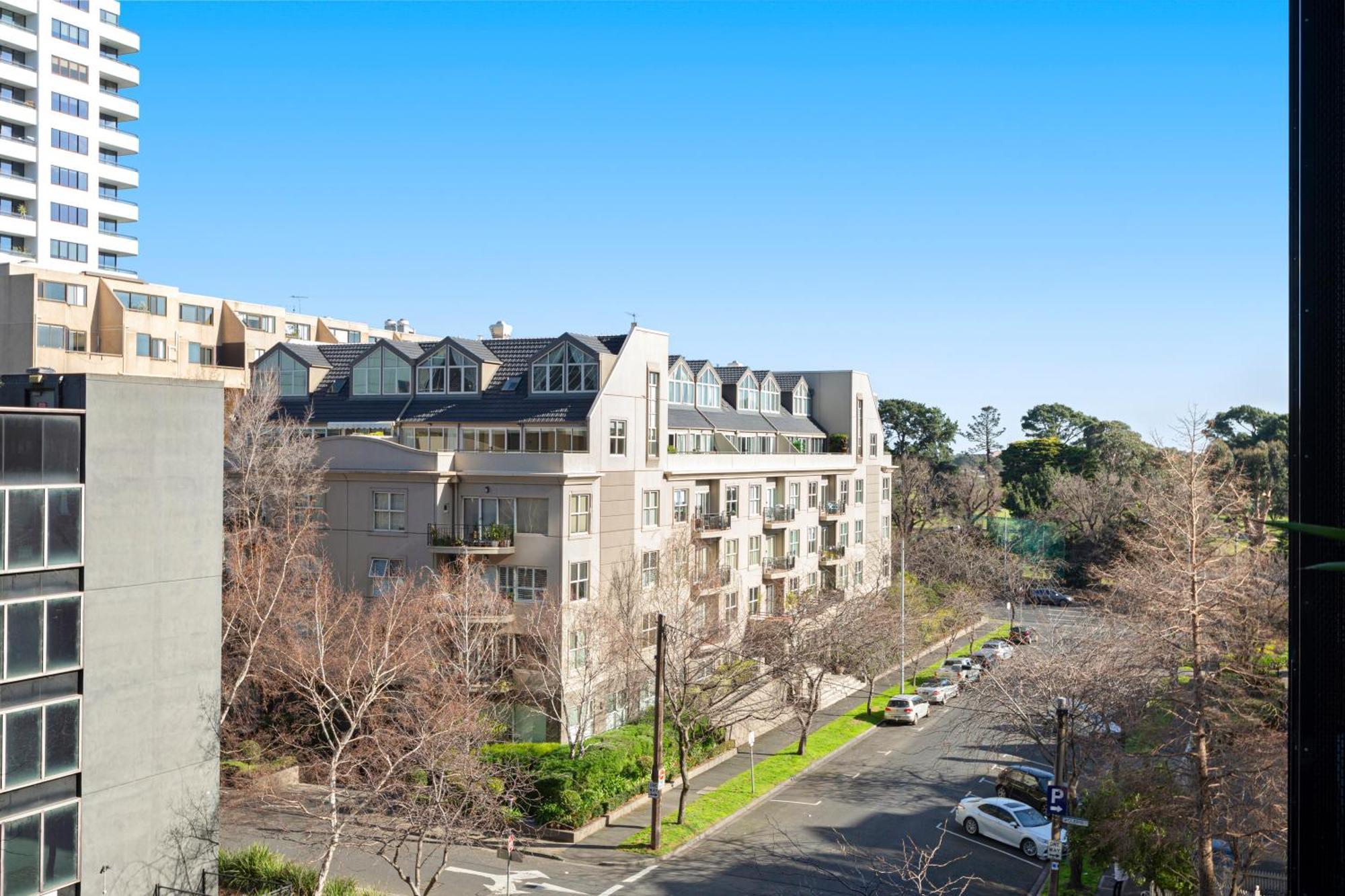 Complete Host Leopold Apartments Melbourne Phòng bức ảnh