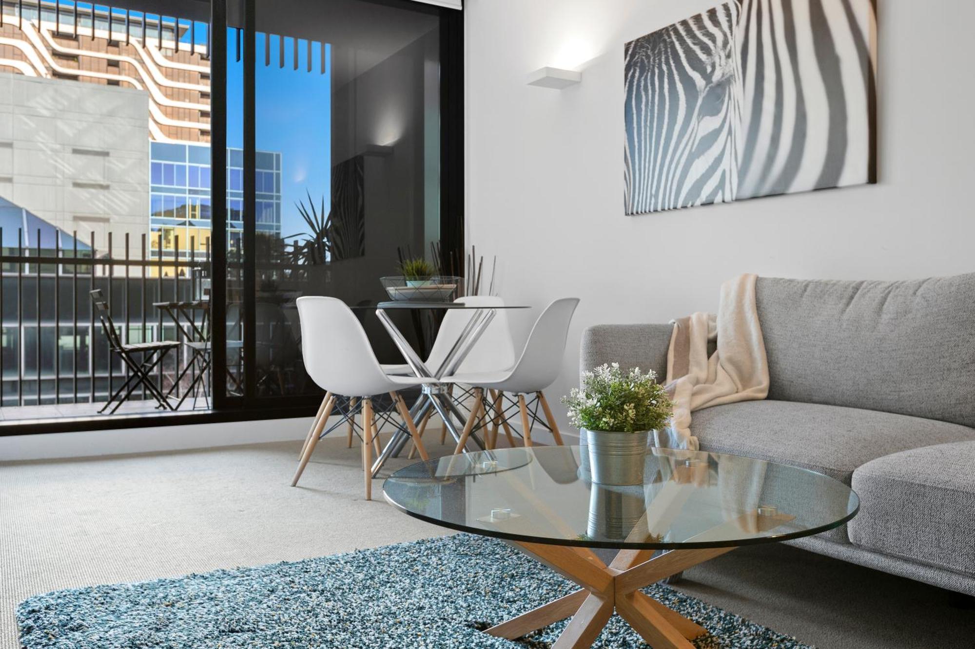 Complete Host Leopold Apartments Melbourne Phòng bức ảnh