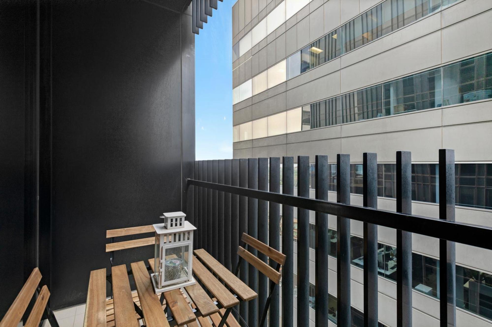 Complete Host Leopold Apartments Melbourne Phòng bức ảnh